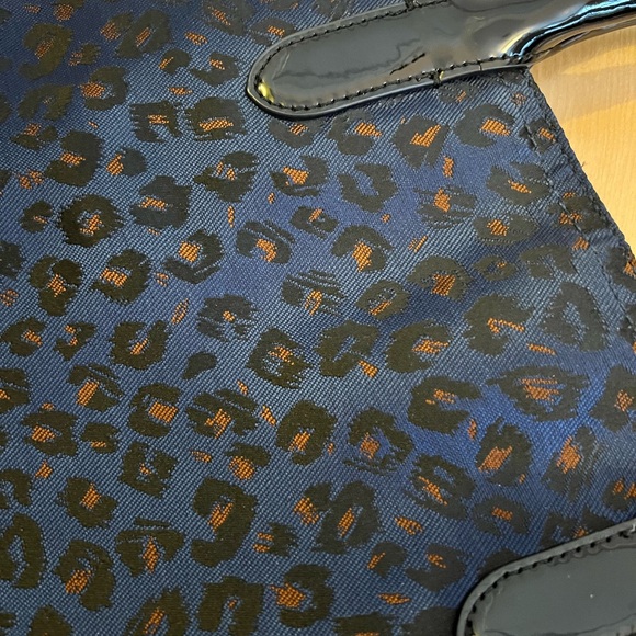 Royal Blue leopard print tote style purse - Picture 2 of 8